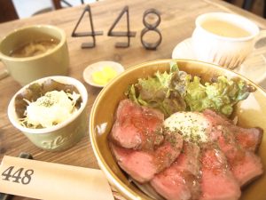 Bランチ：ローストビーフ丼
